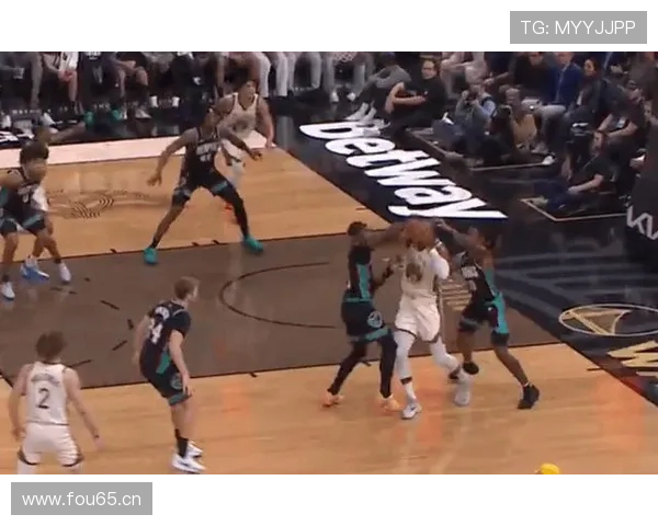 勇士八人上双胜灰熊霍福德万五